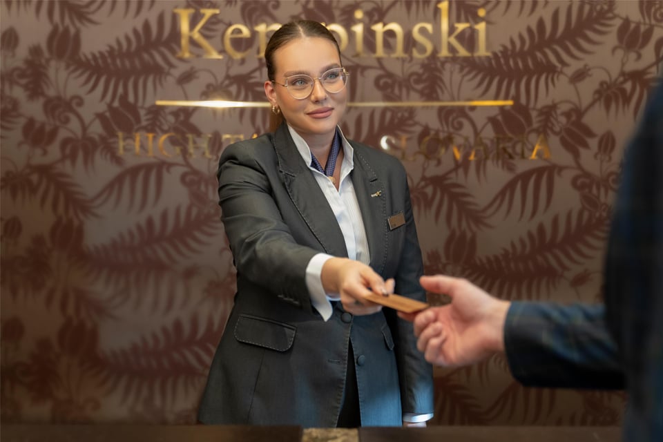 Grand Hotel Kempinski High Tatras - Lobby view