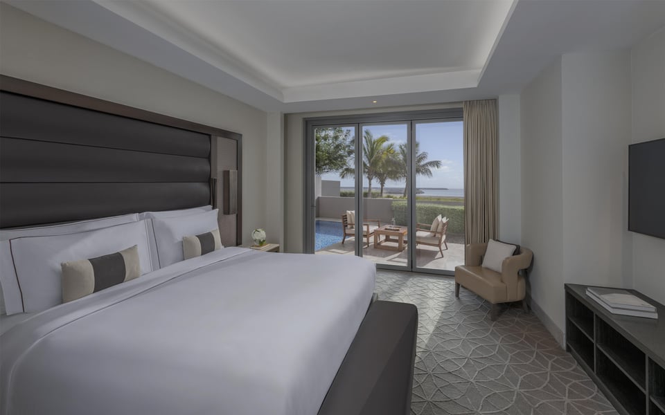 KIMCT1_GRAND DELUXE PLUNGE POOL SUITE_BEDROOM