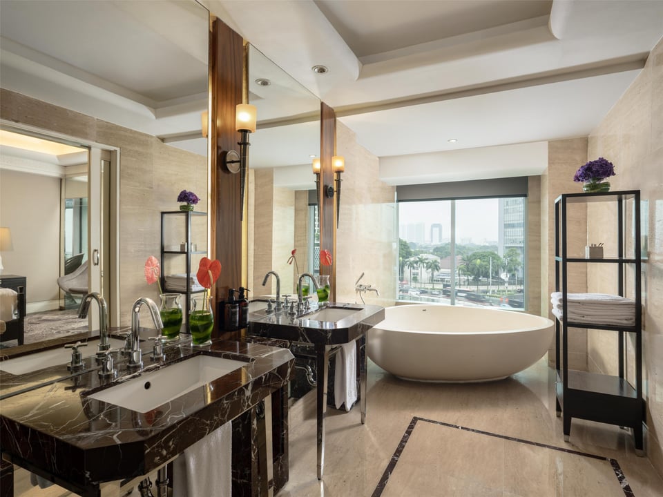Executive Grand Deluxe - Bathroom
