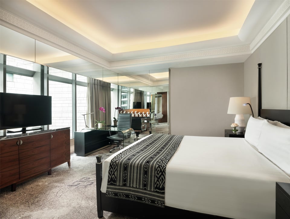 Deluxe King - Room