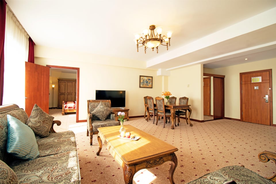 Kempinski Hotel Khan Palace Ulan Bataar - Executive Suite