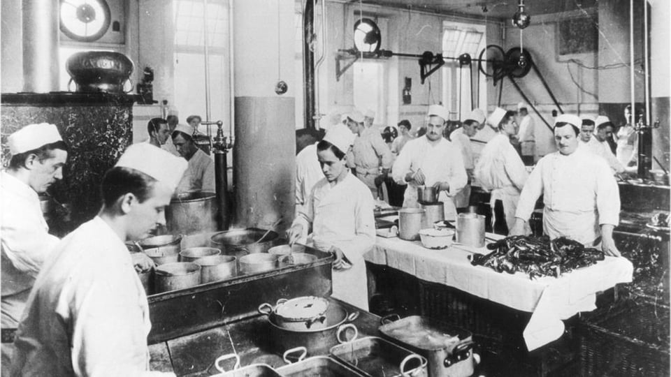 kempinski-historic-picture_125-anniversary_copyright-kempinski-hotels.jpg