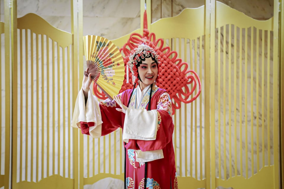 Min Opera in the lobby of Kempinski Hotel Fuzhou