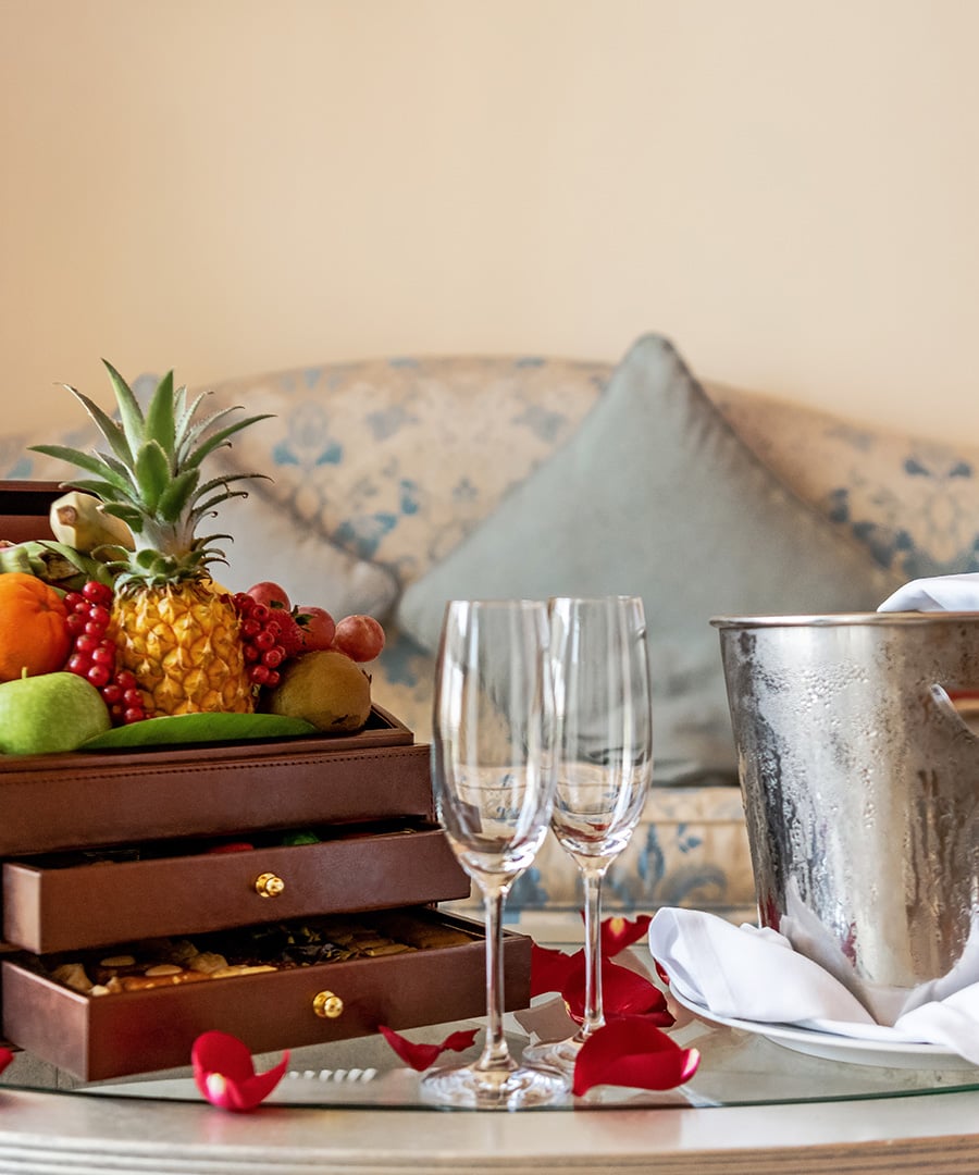 Weddings_DXB2_RomanticRoomService_900x1080px.jpg