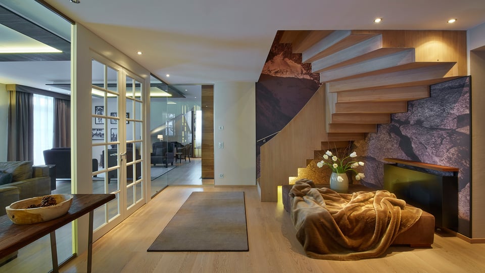 Suites-KISMV_RA3_Premier Three Bedroom Suite_Living Area_High Res_24843 (1).jpg