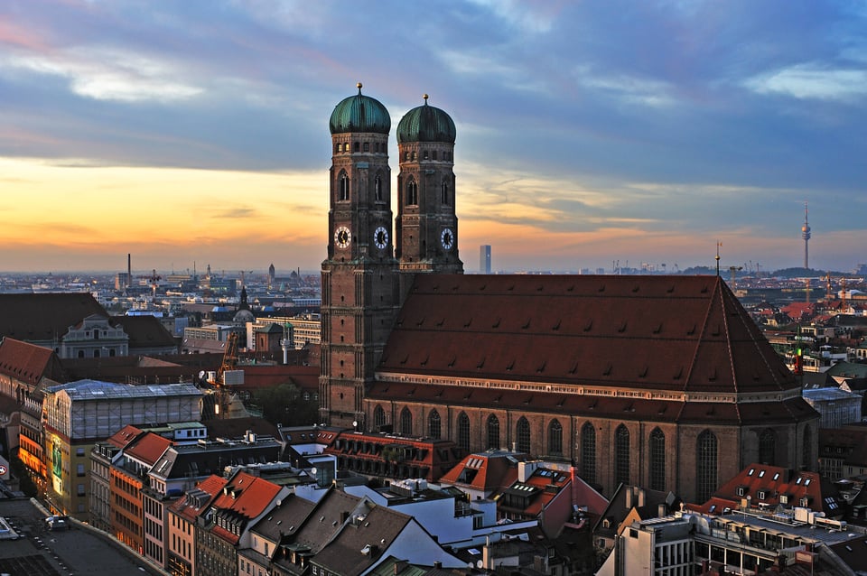 Nr. 1430s Frauenkirche am Abend Foto Natalia Michalska.jpg