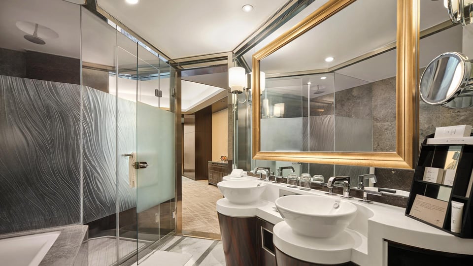Grand Kempinski Hotel Shanghai - Guest room